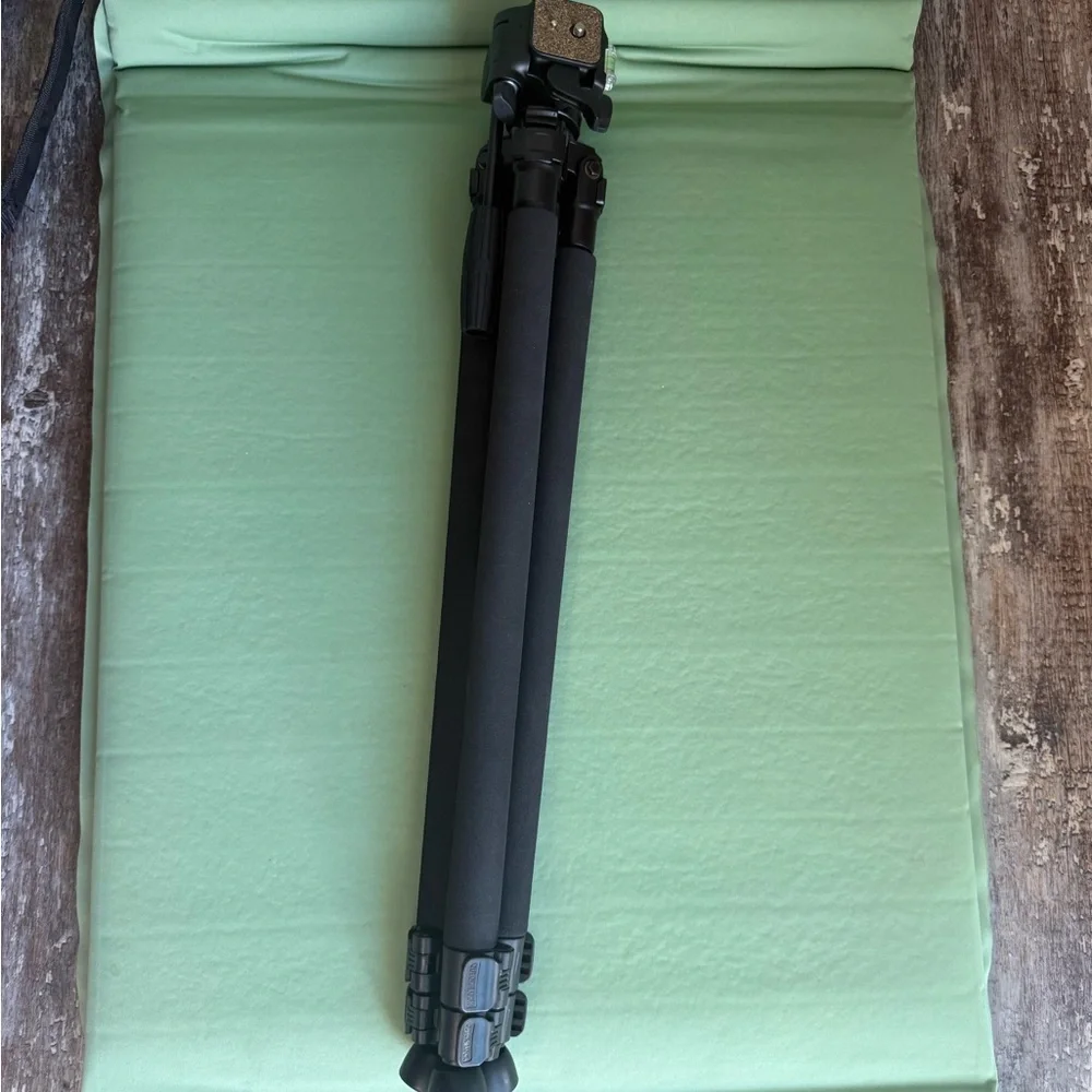 STX Black Tripod with Carrying Case